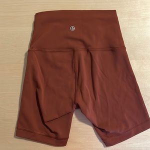 Lululemon Yoga High-Rise Shorts 6”